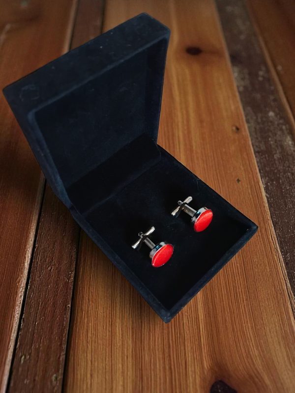 (Cf1) Pair of coloured ceramic on stainless steel boxed cufflinks - Image 17