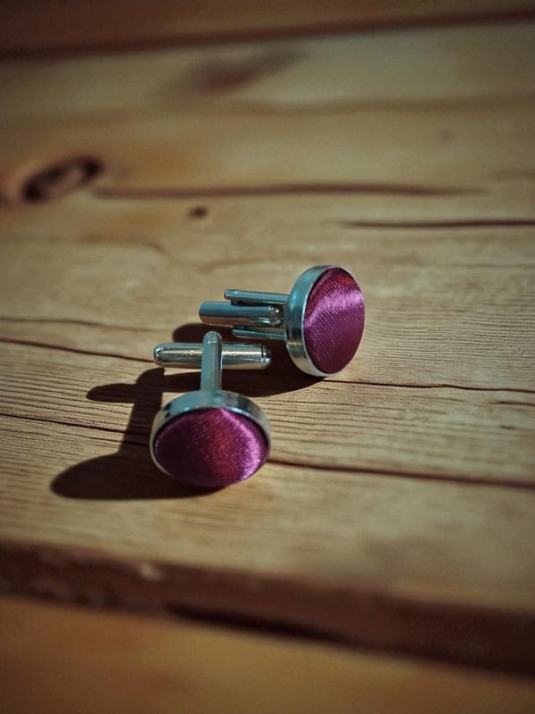 (Cf1) Pair of coloured ceramic on stainless steel boxed cufflinks - Image 5