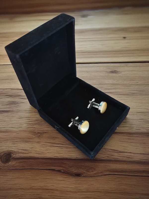 (Cf1) Pair of coloured ceramic on stainless steel boxed cufflinks - Image 8
