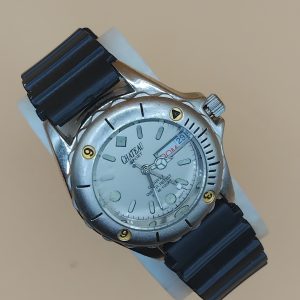 (MW100) Chateau Gents / teenagers watch with date feature
