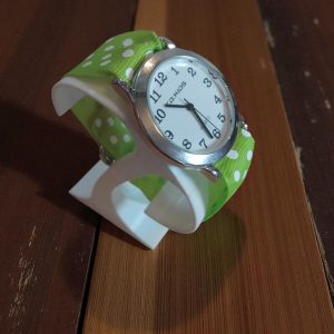 (Kw2) TD Kids ribbon strap boxed watch
