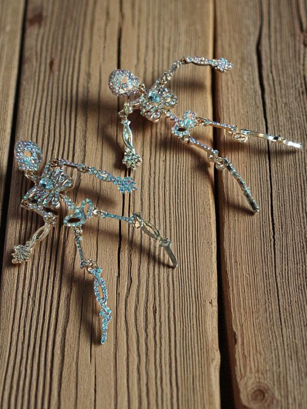 (E65) Ladies / teenagers Goth rhinestone skeleton earrings - Image 2
