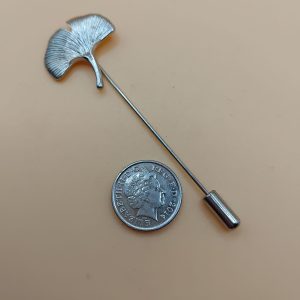 (LP21) Silver leaf design lapel pin