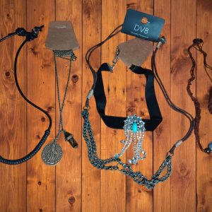 (BN28) 5 brand new necklace bundle