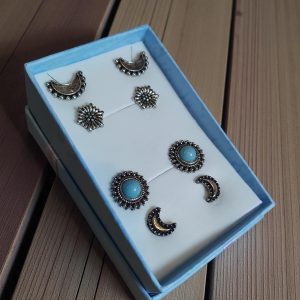(B-E-55) 4 x pairs of unisex ear studs