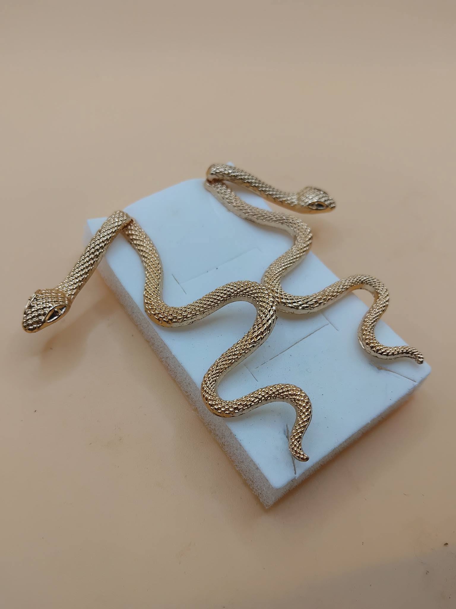 (E100) 1 Pair Gold Patterned Snake Design Earrings, Vintage Punk Style - Image 4