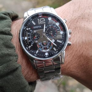 (MW160) Gents chunky design Geneva watch