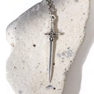 (N600) Silver sword pendant necklace