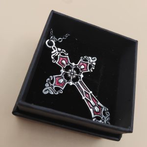 (N609) Cross pendant necklace